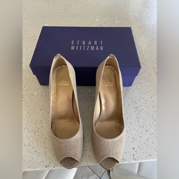 Stuart weitzman size 9 - Picture 2 of 5